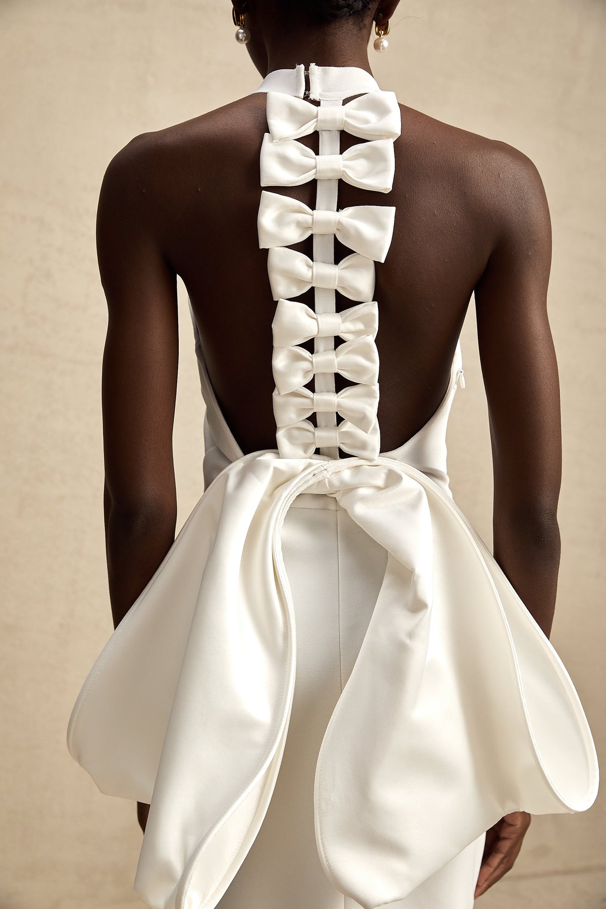 Capucine Beyazı Büyük Beden Fiyonklu Bandaj Elbise