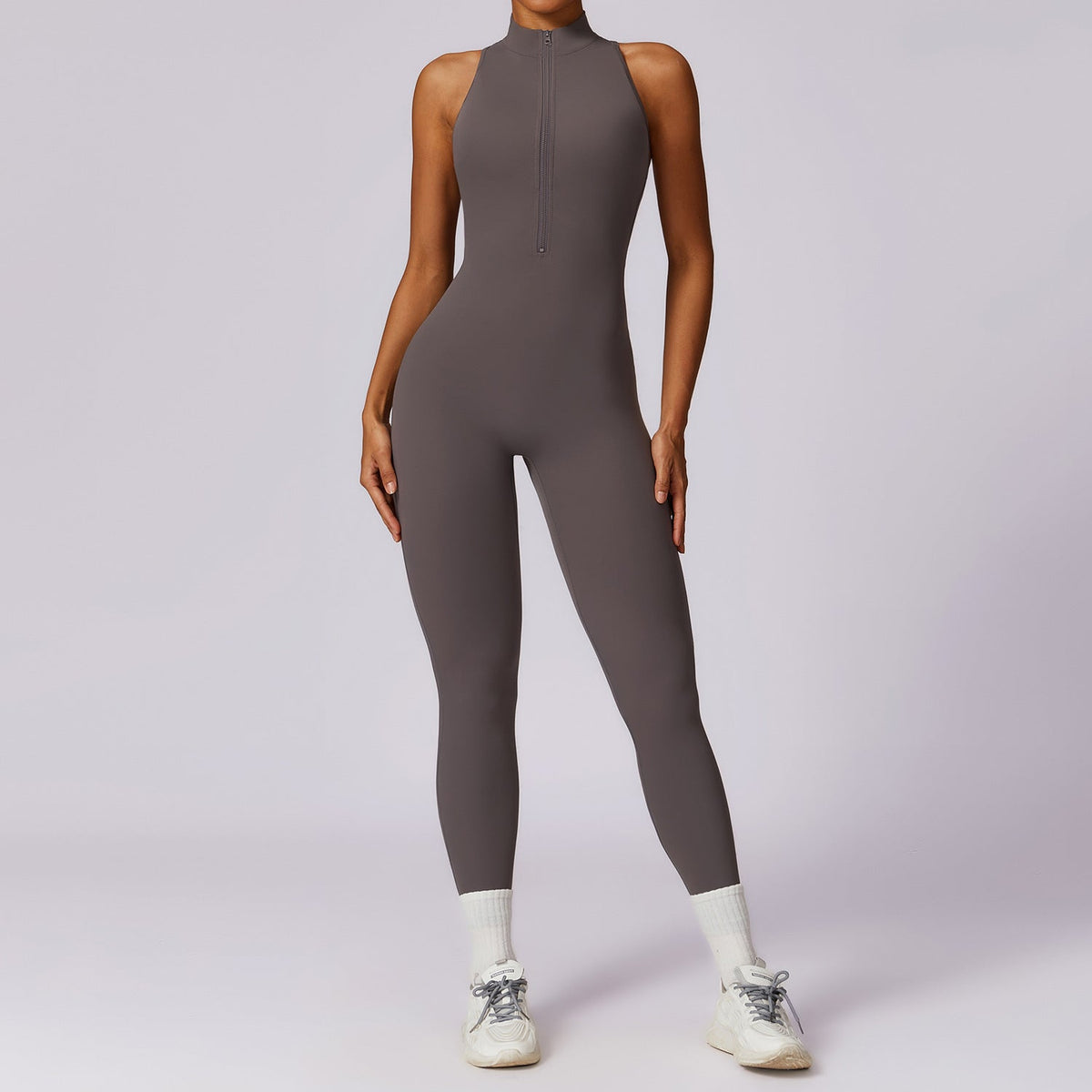 Kolsuz Yüksek Yakalı Bodysuit Tulum