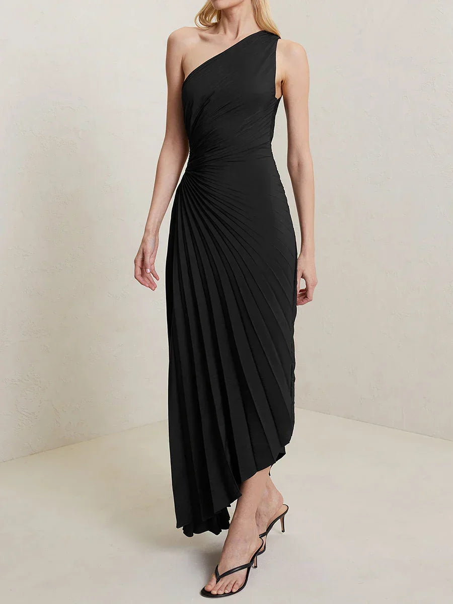 Cutout Detaylı Pileli Elbise